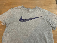 Nike DRI-FIT Swoosh Graphic T-Shirt Mens Heather Grey – Size : Small