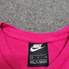 Nike Shirt Mens Small Fireberry Pink Sportswear World Tour Glow In The Dark Tee