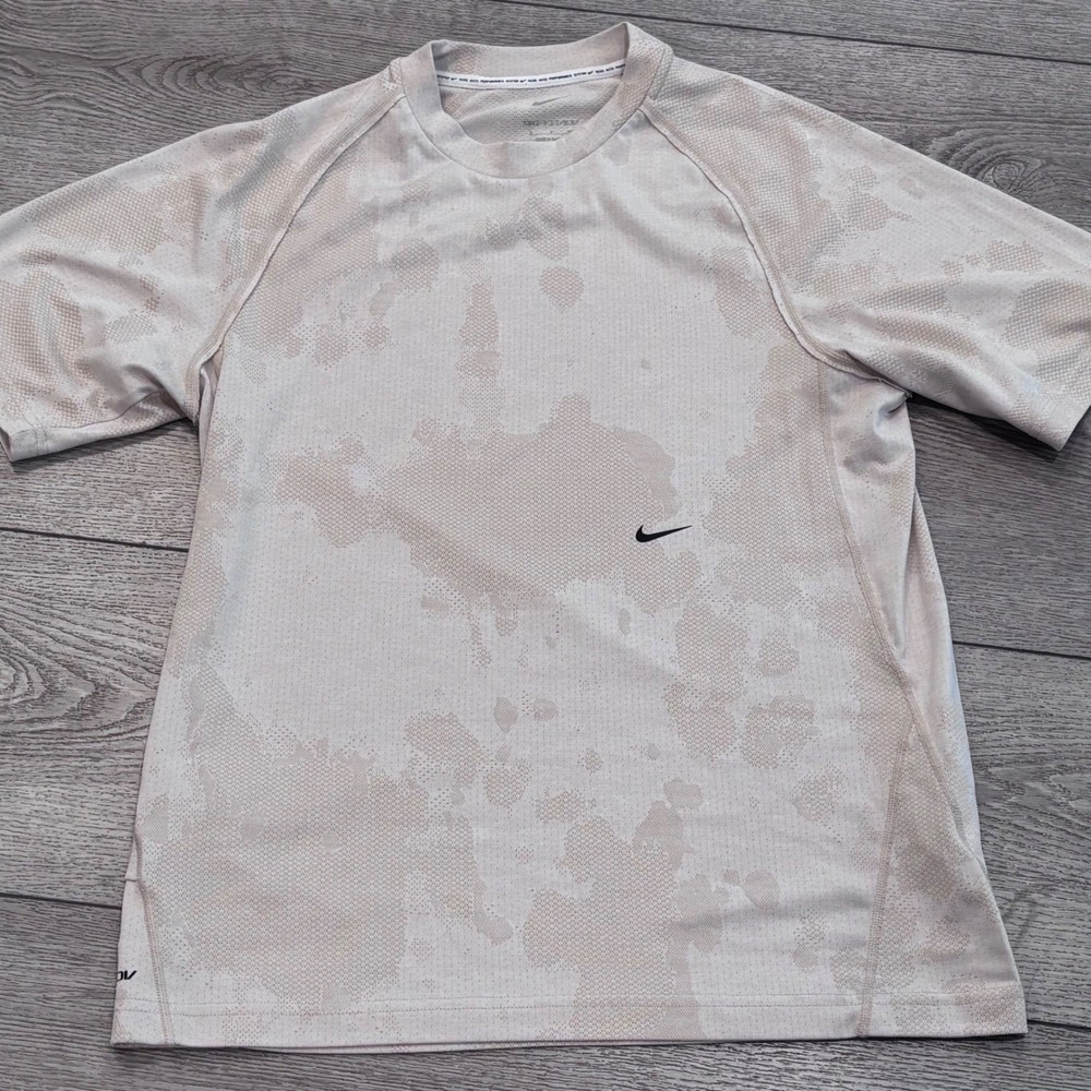 Nike Dri-FIT ADV Shirt Mens Small Tan Camo Training Top A.P.S. Running Athletic