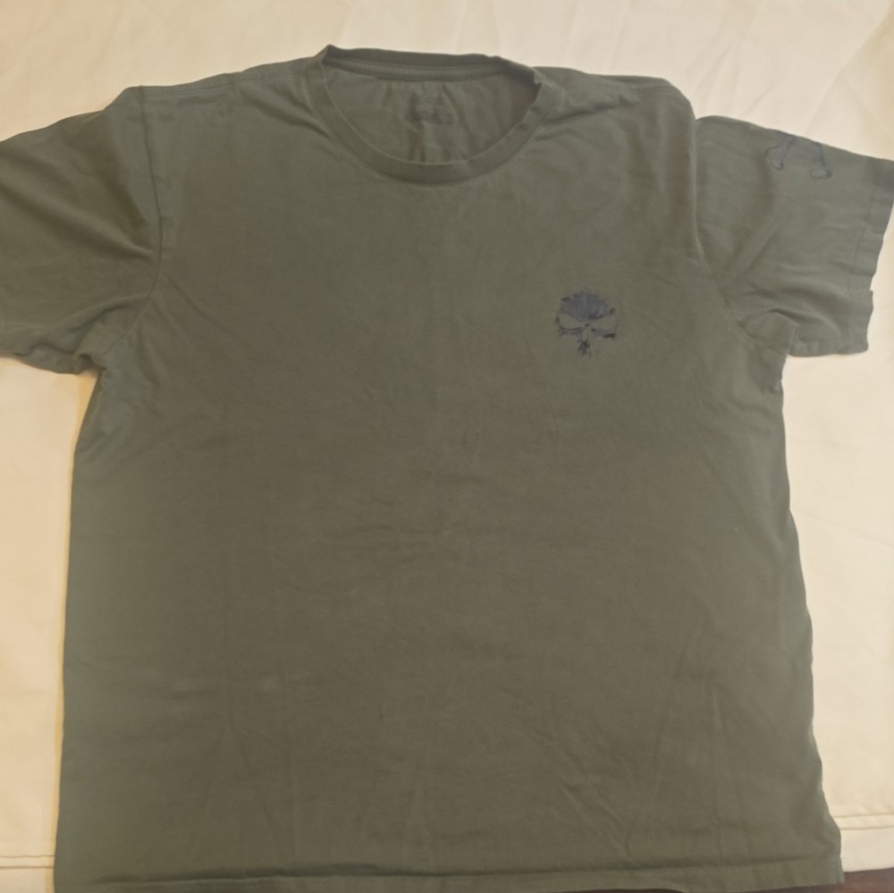 Attifit Men’s XL Green Skull Punisher Graphic Crew Neck Cotton T-Shirt, green
