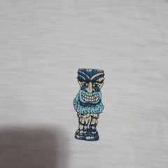 Tommy Bahama Men’s White Cotton Knit Crew Neck Long Sleeve Tiki Graphic Tee S/P