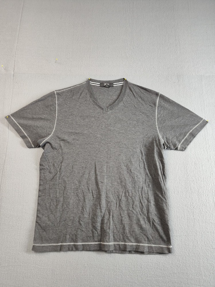 Fiji Men Shirt M Gray V Neck Short Sleeve Flat Front Comfort Pullover Tee Casual