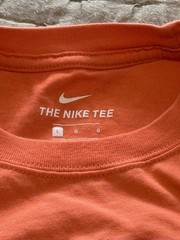 Y2K Nike World Tour Orange Tennis T-Shirt Size Large