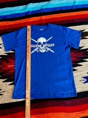 Gildan Dry-Blend Skull and Crossbones T- Shirt Men’s L Royal Blue Casual
