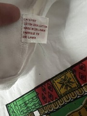 Vintage 90s Sri Lanka Art Tee White T-shirt Elephant Peacock Size Large M/L