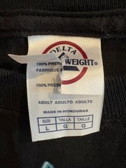 Used vintage concert t-shirt. Shirts fits like M/L.