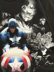 Marvel Avengers 2000s black t-shirt with graphic