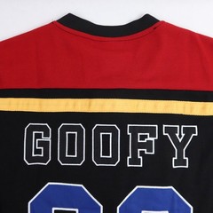 Disney Goofy Hockey Jersey Mens Large Red Black Captain Embroidered 32 Puck Slap