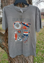 Great Wolf Lodge Grey Survival Gear Graphic shirt S T-shirt NWT