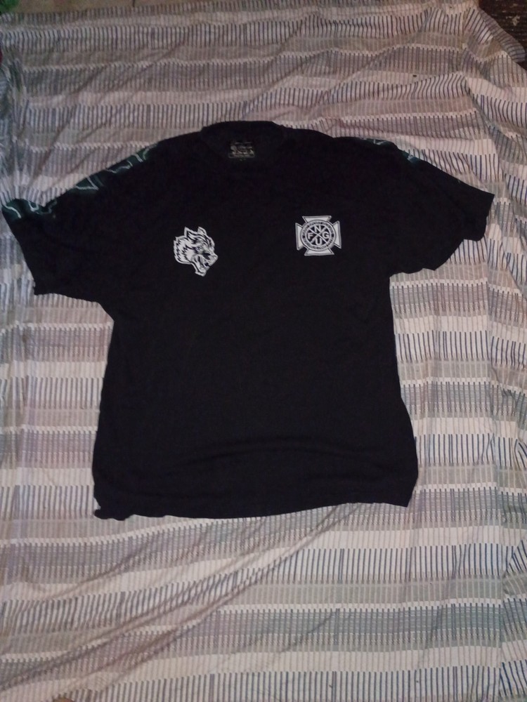 Darc Sport Wolves Black Shirt Men’s Large Gym