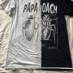 Papa Roach – ANATOMY OF A ROACH TEE (BLACK/WHITE SPLIT DYE)(MEDIUM)