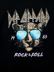 Def Leppard 1983 Sleeveless Small Black Muscle Band Tee Tank Top 21.5″ W X 31″ L