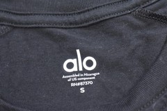 Alo Shirt Mens Small Black Solid Tagless Tri Blend Jersey Crewneck T-Shirt Tee
