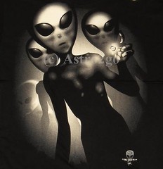 ALIEN VISITORS-Liquid Blue Roswell UFO 2 sided Glow Lng Sleeve T Shirt L XL only