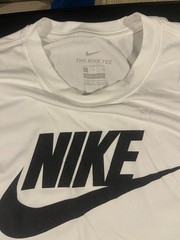 Nike Long Sleeve T Shirt Men’s Small White Black Athletic Hoodie Jacket Used