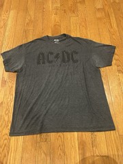 AC DC Back In Black Graphic T-Shirt Gray Mens Size 2XL Rock Tour Concert Tee