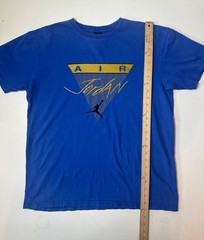 Vintage Jordan Brand 1998-2002 Air Triangle Jumpman Tee – Gold Print – Made in M