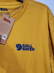 Fjallraven NWT Shirt Mens L Ochre Yellow Short Sleeve 100% Organic Cotton Logo