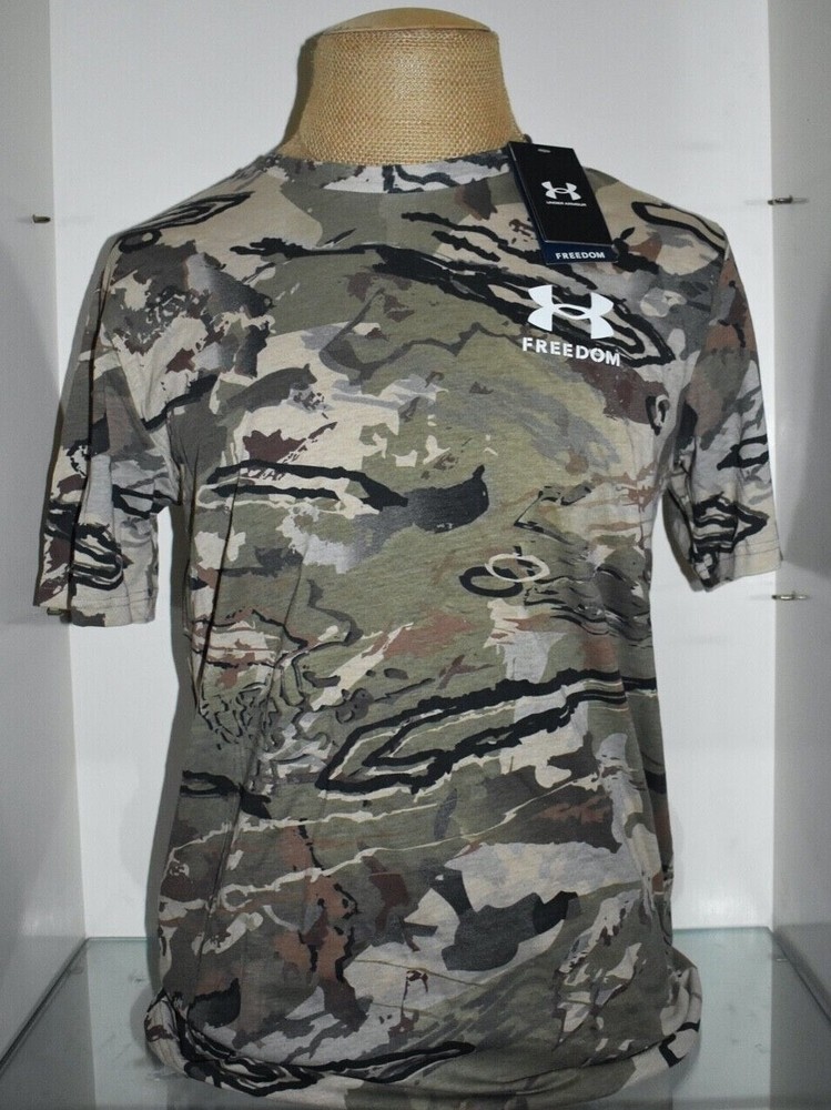 Under Armour Men’s UA Freedom Camo T-Shirt 1377057 290 Desert Sand / White NWT