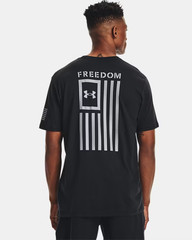 New UA Under Armour Freedom Flag Graphic T-Shirt in Black/Steel – Size M L XL