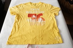 True Religion Yellow Hawaii Graphic Logo Crewneck Tee Men’s XXXL