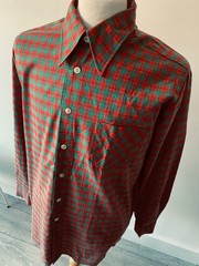 VINTAGE mens 70s ZURICH RED/GREEN CHECK PLAID COTTON LONG SLEEVED SHIRT 44″