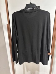 California Tourism T Shirt Size Medium. Black and Orange Long Sleeve Shirt.