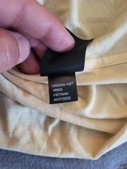 Unbound Merino Shirt Mens XS Yellow Solid 100% Merino Wool Crew Neck T-Shirt