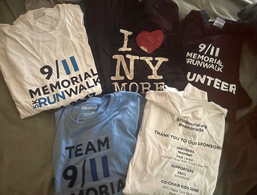 9/11 MEMORIAL MUSEUM vintage T-Shirts : Run/Walk – variety of XL sizes / NEW
