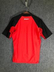 The Realm High Neck T Shirt Mens Medium Red Black Stretch Activewear Outdoor Tee