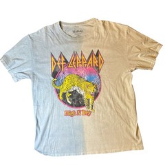 Def Leppard High N Dry Graphic Logo Gray/Beige Cotton Tee L/G brand new w/o tags
