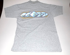 RETRO 90’S/Y2K QUICKSILVER SURFER T-SHIRT. 100% COTTON. MADE IN USA. SIZE MEDIUM