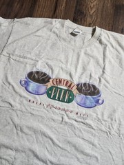 Vintage One Size Friends TV Show Big T Shirt Distressed Warner Bros Studio Store