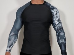 MEN’S BLACK/DARK GRAY COMPRESSION SHIRT SIZE M