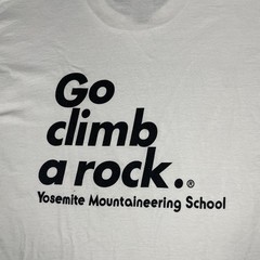 VTG Yosemite Mountaineering School Go Climb A Rock T-Shirt Mens XL White 90s