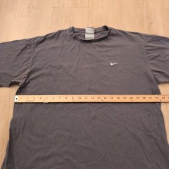 Y2K Nike Mens Large Embroidered Swoosh T-Shirt Gray Distressed Cotton Skater