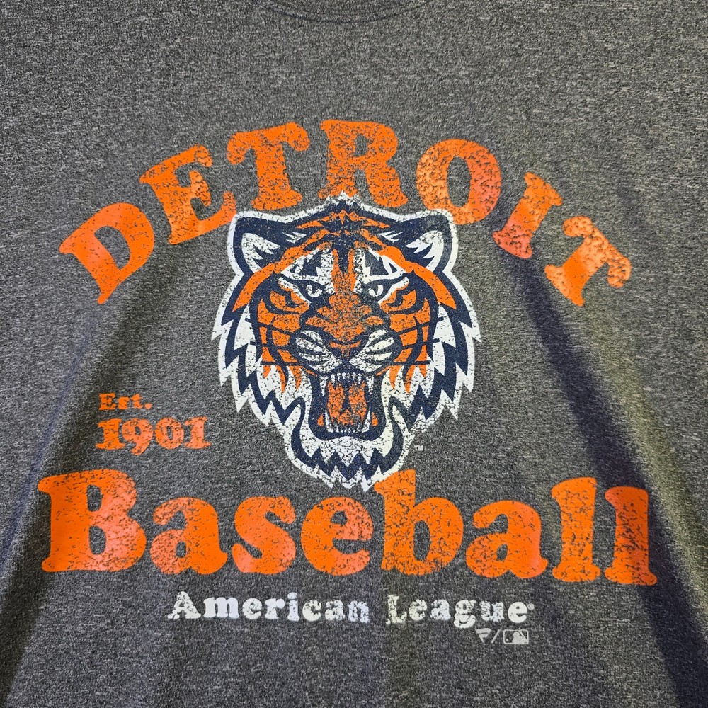MLB Detroit Tigers Shirt Mens XL Gray Baseball faded Sports Classic Retro NWT