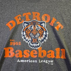 MLB Detroit Tigers Shirt Mens XL Gray Baseball faded Sports Classic Retro NWT
