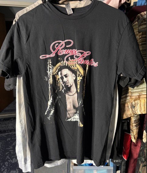 Romeo Santos USA Tour 2023 Black Graphic Print 100% Cotton Tee T-Shirt SZ Medium