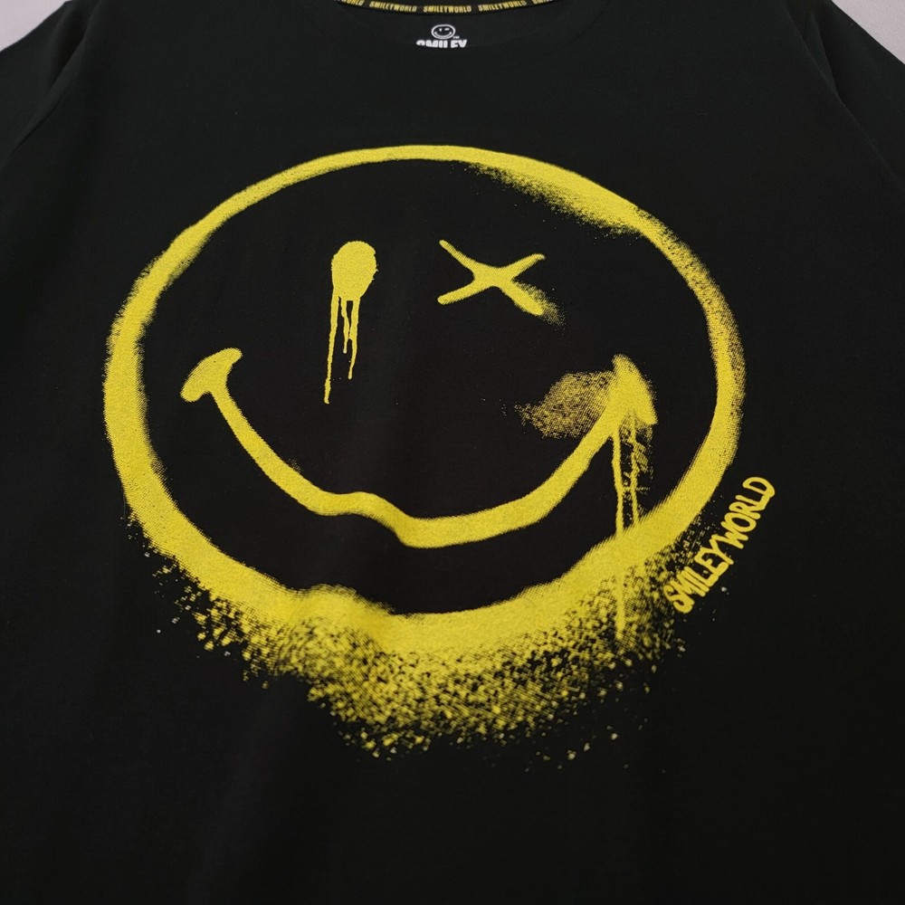 Smiley World Shirt Mens 2XL XXL BLACK GRAFFITI Street Art Skater Casual NWT