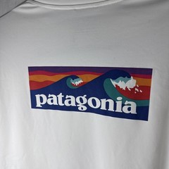 Patagonia Shirt Mens SMALL Short Sleeve Crew Neck White SWIMP SHIRT 50+ UPF 2Z