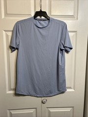 Kenneth Cole Active Short Sleeve Crew Neck T-Shirt Size M Medium Light Blue Mens