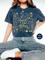 Sweet Like Honey Bee Honeycomb Nature Graphic Comfort Tee Soft Cozy Gift Unisex