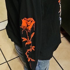 Men’s L/XL Black Crew Neck Long Sleeve Graphic Horror T-Shirt “The Prowler”