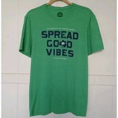 Life is Good Notre Dame T-Shirt Spread Good Vibes Men’s Medium Classic Fit Green