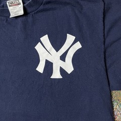 Vtg 90s NY Yankees Derek Jeter 2 MLB T Shirt Medium Navy Baseball Player Tee
