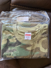 Supreme Arabic Box Logo – Woodland Camo Graphic Tee – Men’s size M