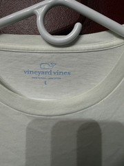 VINEYARD VINES X BARSTOOL “ONE BITE EVERYBODY KNOWS THE RULES” WHITE MEN’S L
