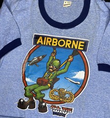 Vintage Airborne T-Shirt L Parachute Army Ranger 70’s The Rats Hole Screen Stars