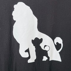 NU LOOK The Lion King Mufasa and Simba Silhouette Heavyweight Cotton T-Shirt Med
